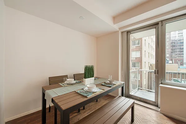 Sold by Nest Seekers International | media 14