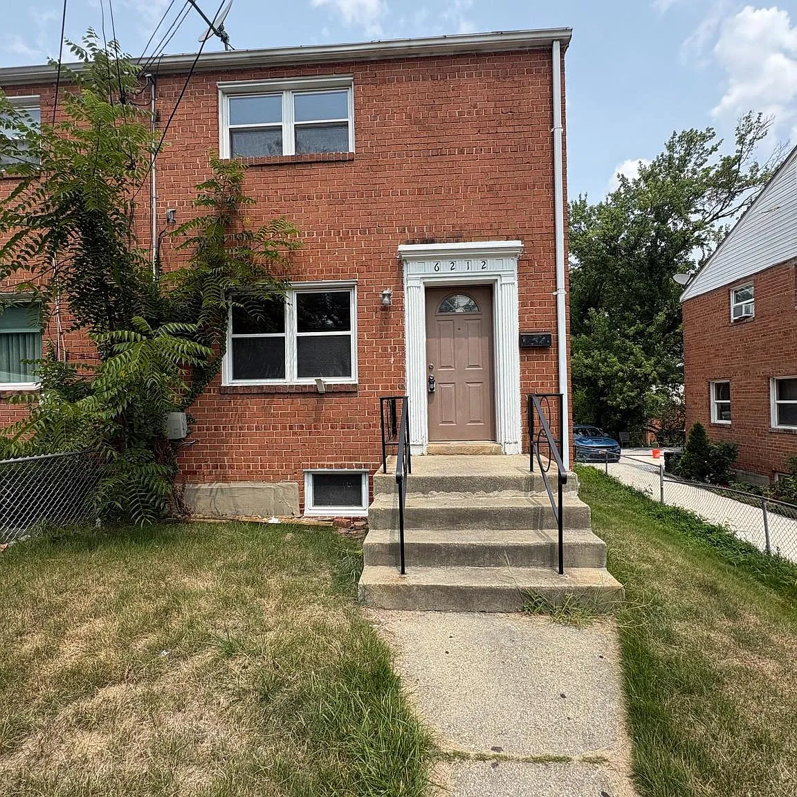 3 bed, 2.5 bath, 1152 sqft, $2,400 — Photo 1