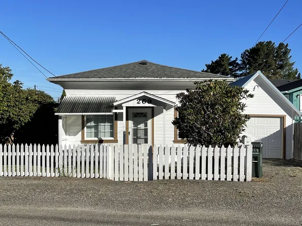 269 Elm Ave, Reedsport, OR 97467