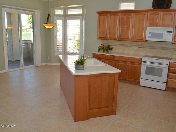 3rd image of 12987 N Sunrise Canyon Ln