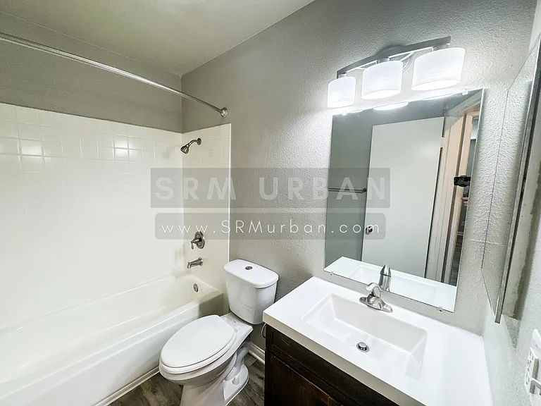 4130 38th St #21 — Photo 24