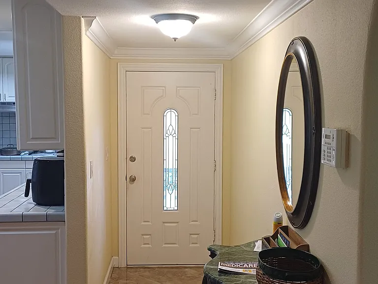 5851 Richmond Ave — Photo 2