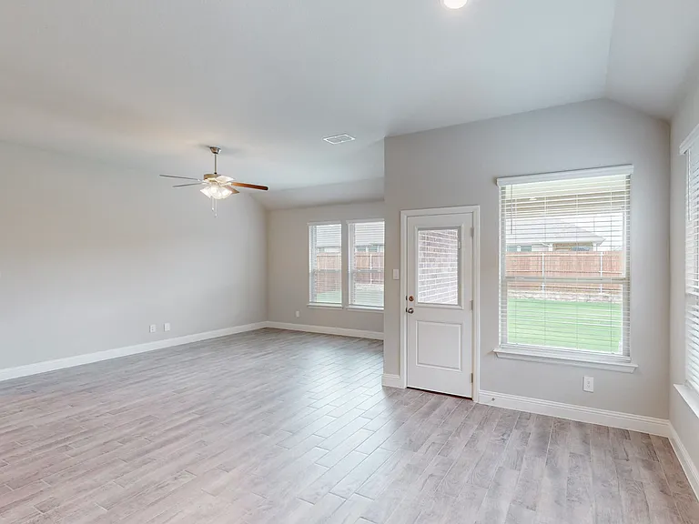 3017 Hampton Path — Photo 5