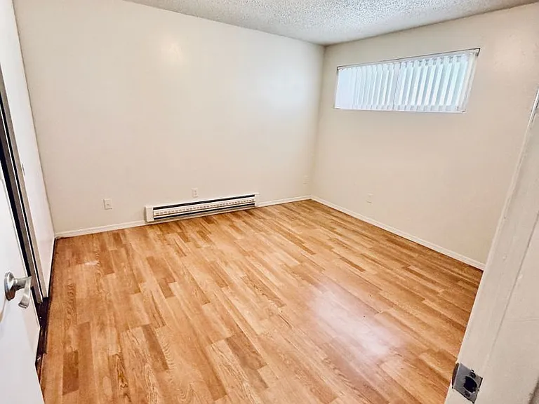 7429 Rainier Ave S — Photo 13