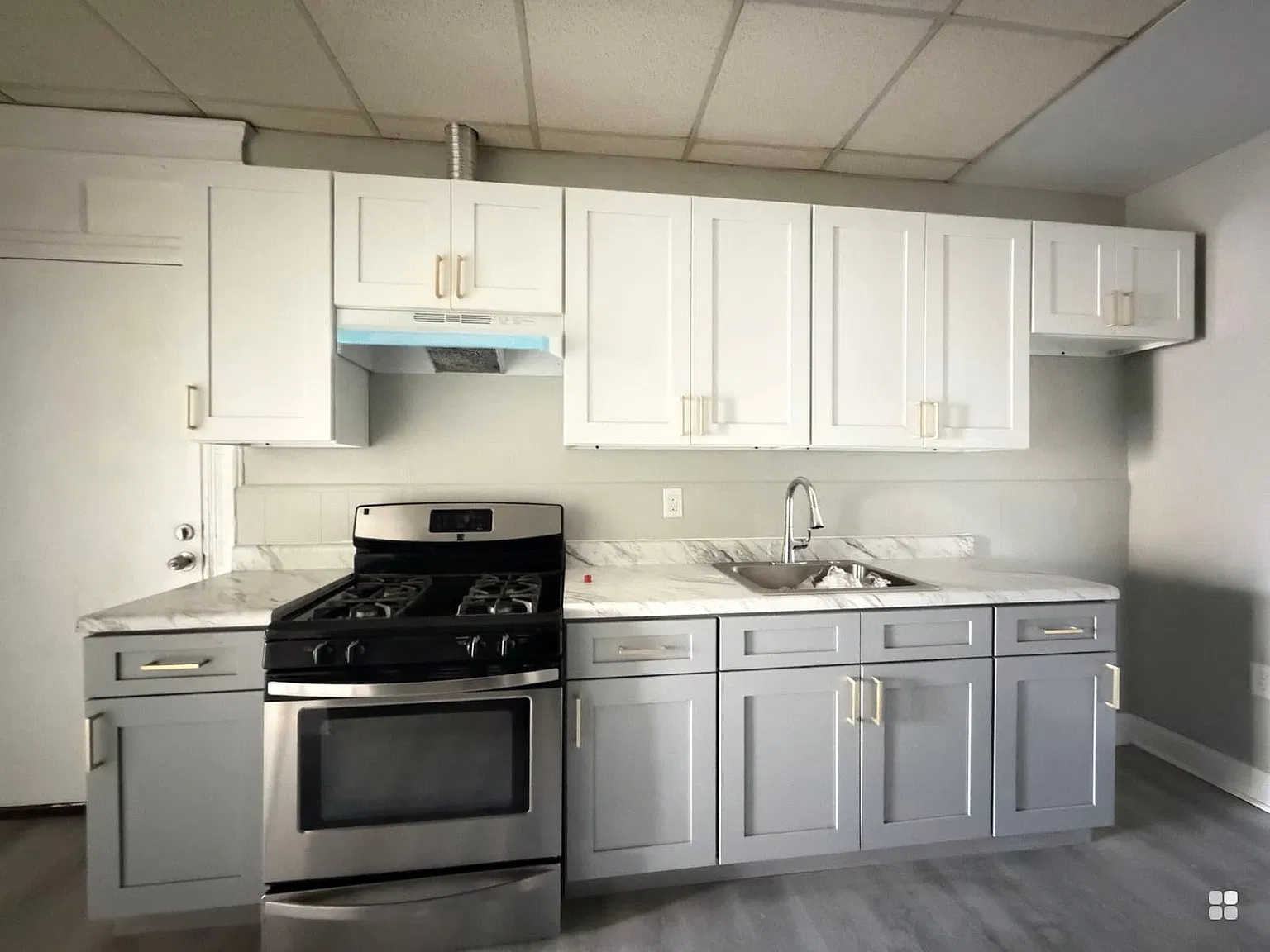 88 Pulaski St — Photo 1