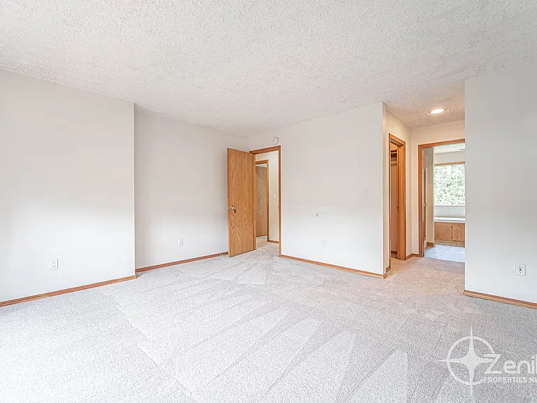5408 NE 101st Cir — Photo 36