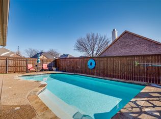 1964 Copper Mountain Dr, Justin, TX 76247