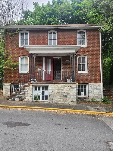 322.5 N Maple Ave Photo 1