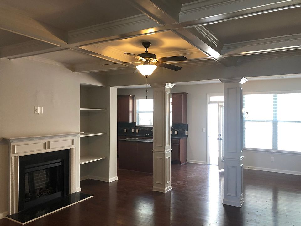 5655 Radford Loop Fairburn GA Zillow