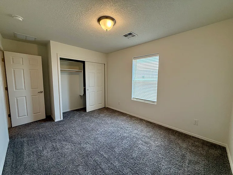 267 San Clemente Ave NW — Photo 22