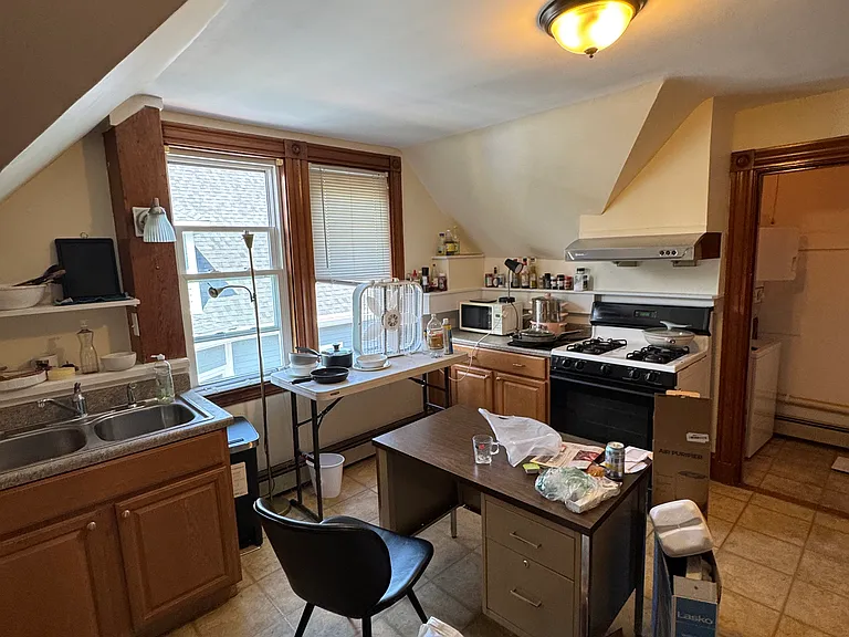35 Fiske St #3 — Photo 16