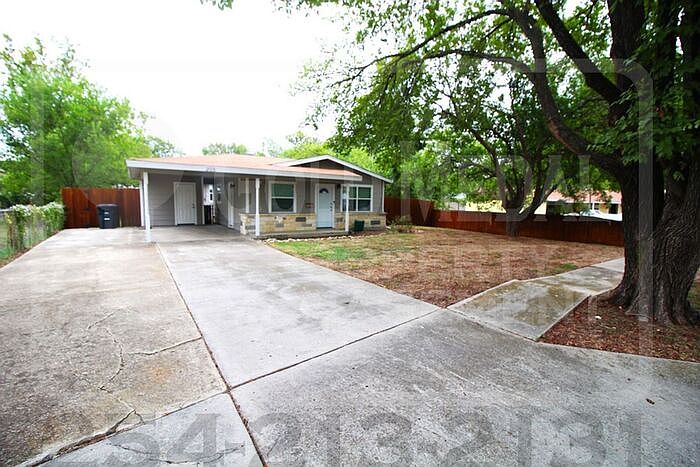 1st image of 205 E Vardeman Ave