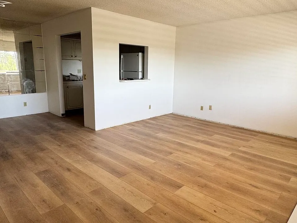 100 Village Green Cir E #314
