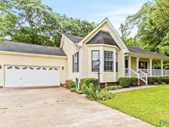 133 Andys Dr, Hazel Green, AL 35750