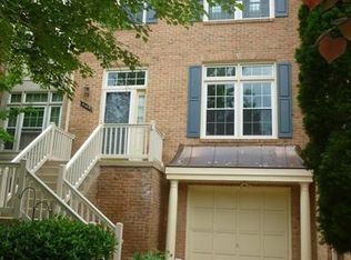 5142 Woodford Dr, Centreville, VA 20120