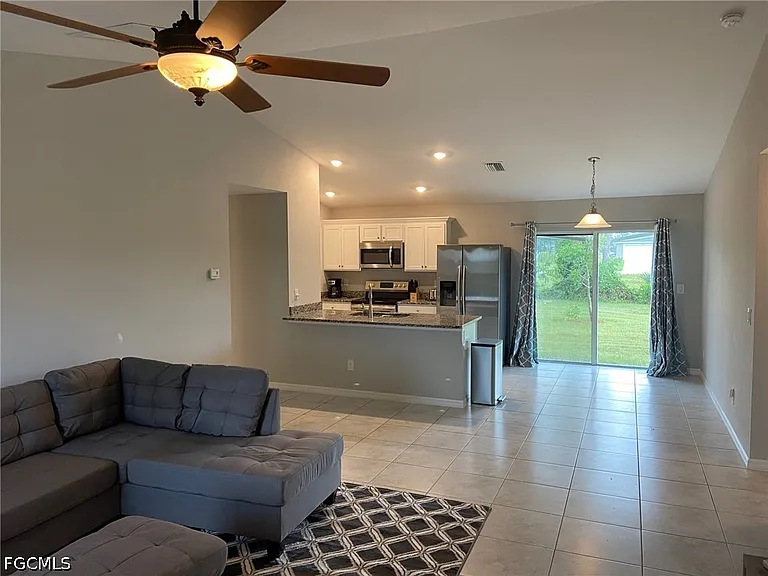 2837 NW 24th Ave — Photo 14