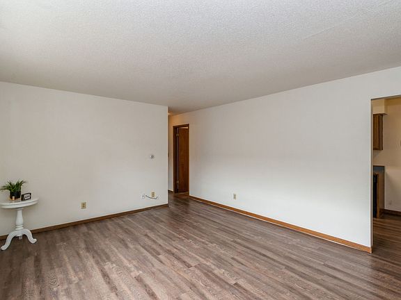 4th image of 808 Oakcrest St APT 7