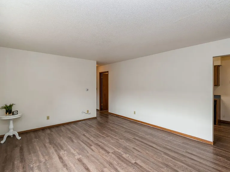 808 Oakcrest Street — Photo 4
