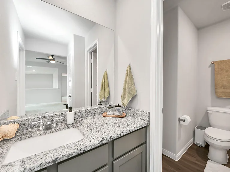 2473 Carp Dr — Photo 35