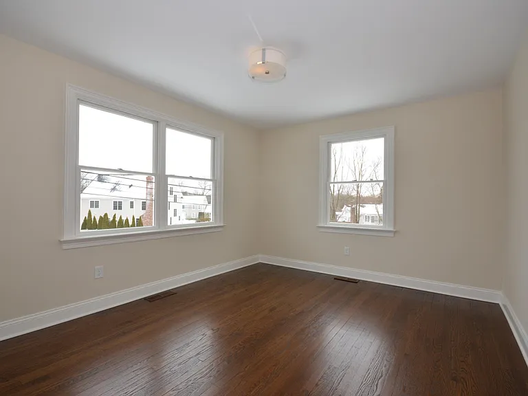 91 Maple St — Photo 25