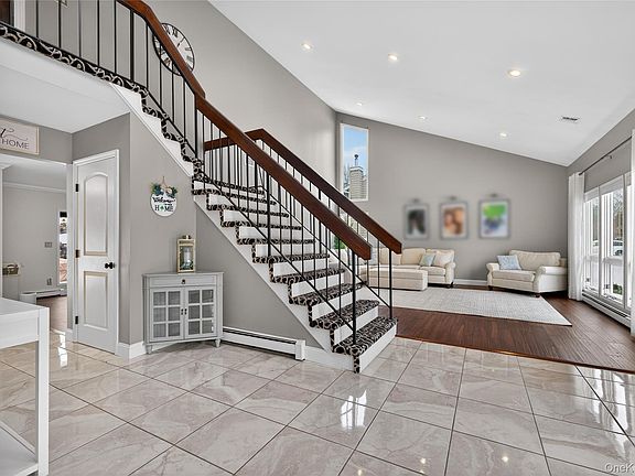 5th image of 53 Timber Ridge Drive