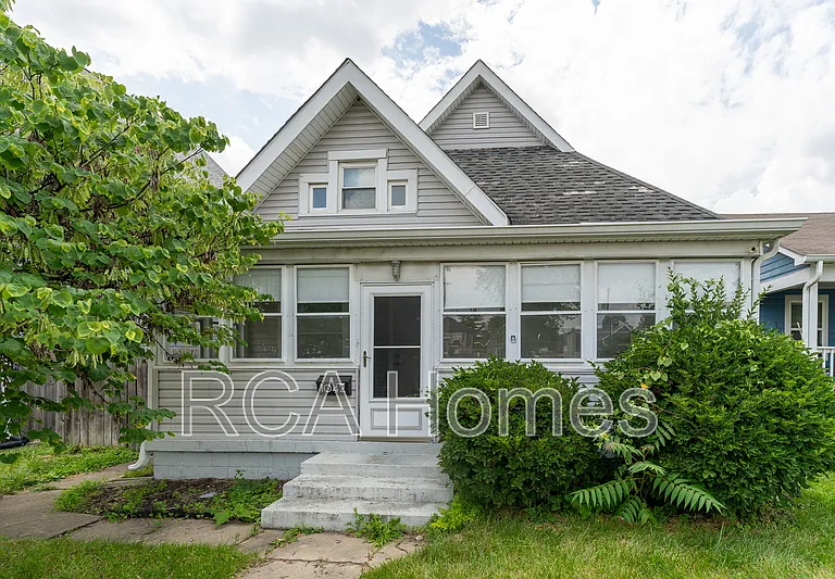 1042 Saint Paul St — Photo 1
