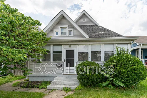 1042 Saint Paul St Photo 1