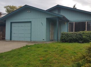 171 NW Blossom Dr, Grants Pass, OR