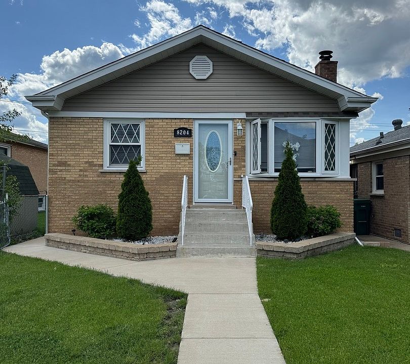 1st image of 8204 Newland Ave
