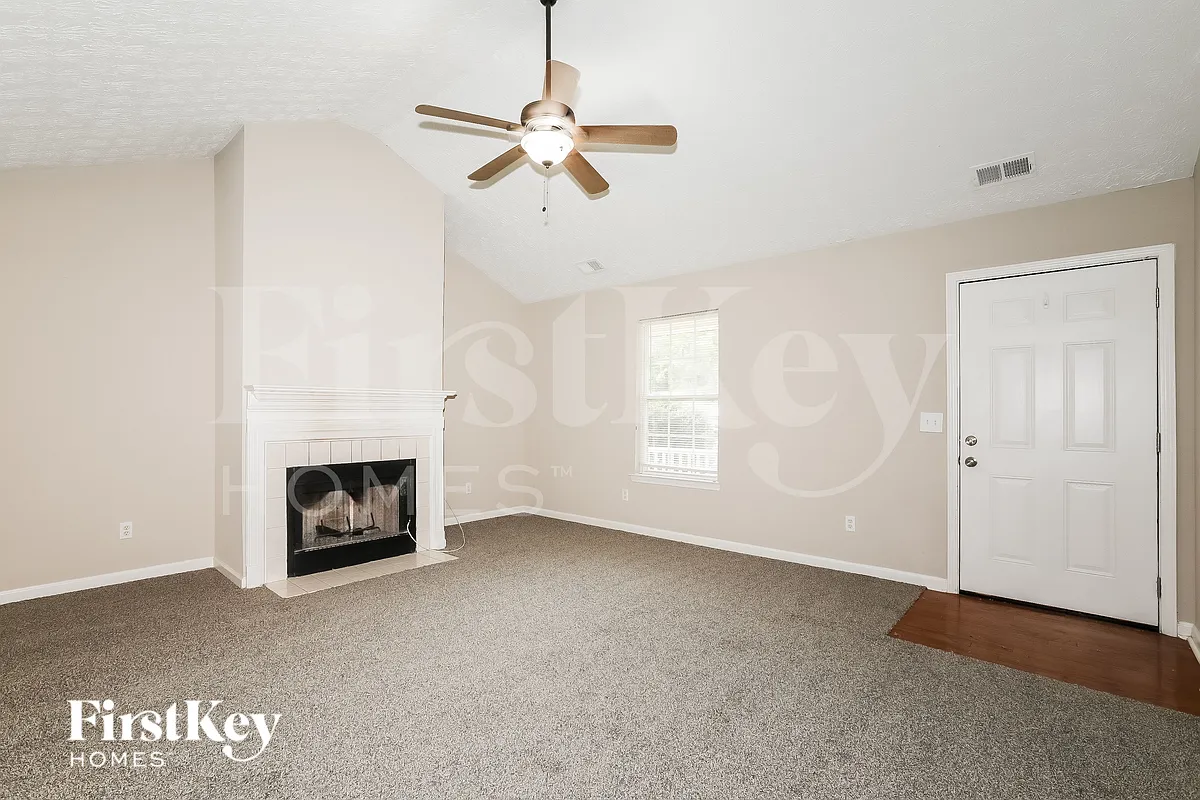 Building Photo - 130 Macadamia Ct