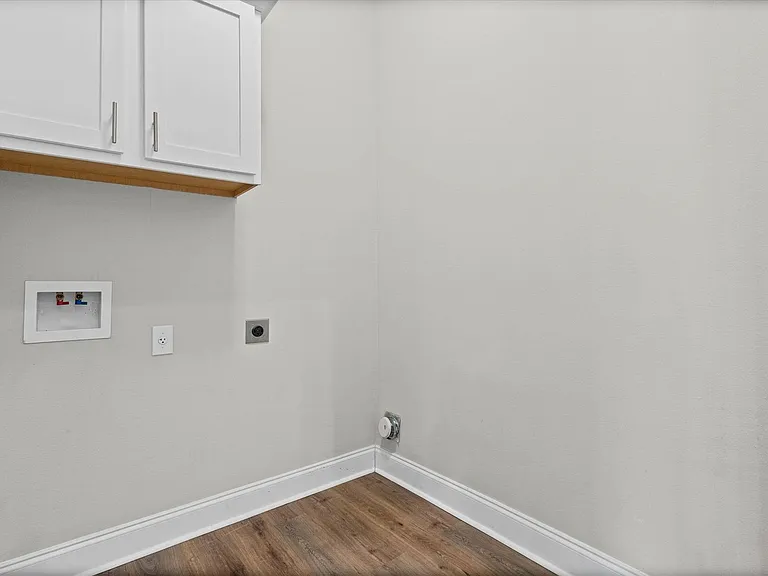 950 Gibson Ct — Photo 17
