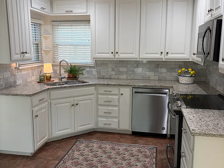 3648 Westcliff Rd S — Photo 8