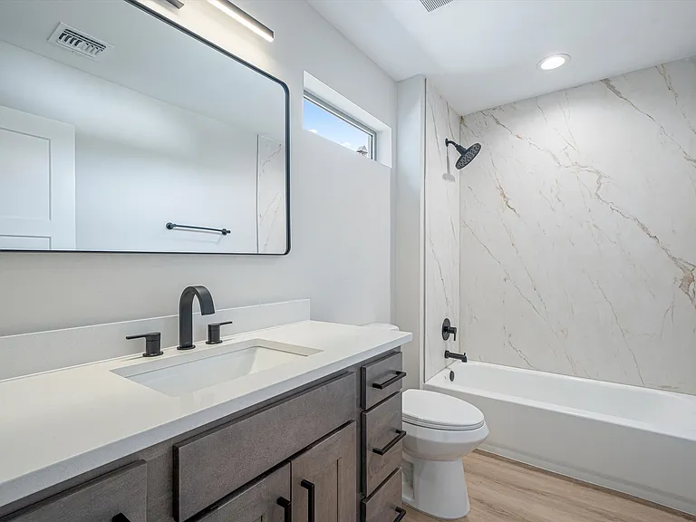 739 N Queen Ave #2 — Photo 24