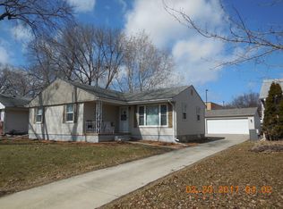 2113 Prospect Ave, West Des Moines, IA 50265