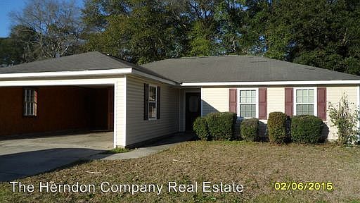 1st image of 900 Lakeside Dr