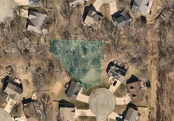 4th image of 3300 S Sioux Ct