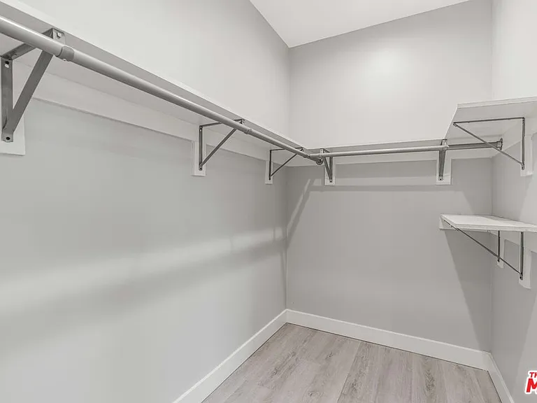 8224 Vanscoy Ave — Photo 9