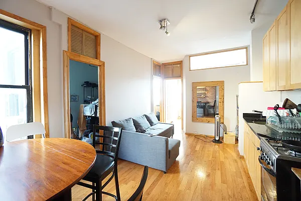 Rented by Rennit Inc. | media 6