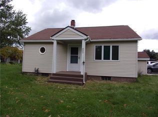 2867 Hillcrest Dr, North East, PA 16428