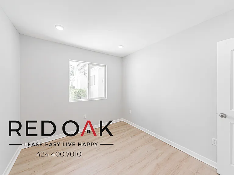 923 W 75th St #931-3/4 — Photo 15