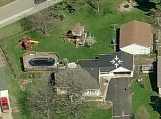 803 Olive St, Oxford, MI 48371