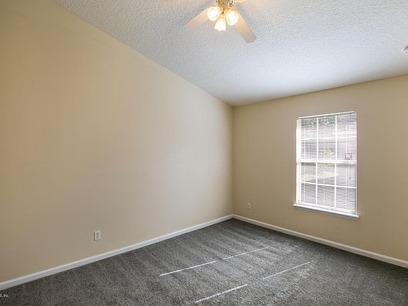 5th image of 9215 Jefferson Ave