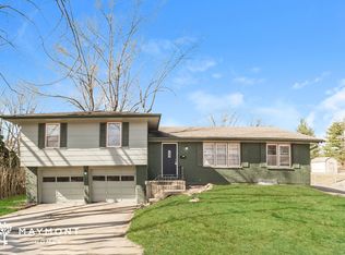 608 SW Merritt St, Lees Summit, MO 64081