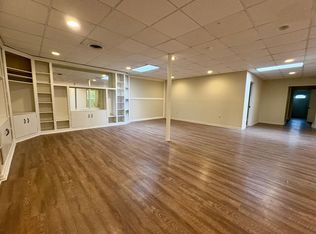 1325 W Poplar St FLOOR 1, York, PA 17404