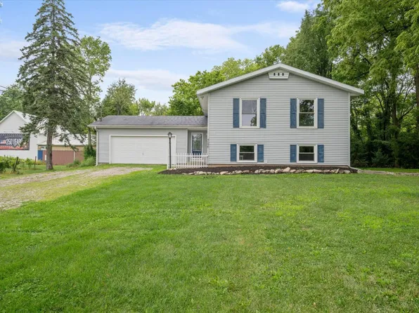 526 NE Catawba Rd, Pt Clinton, OH 43452