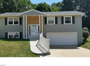 549 Narragansett Dr, Tallmadge, OH