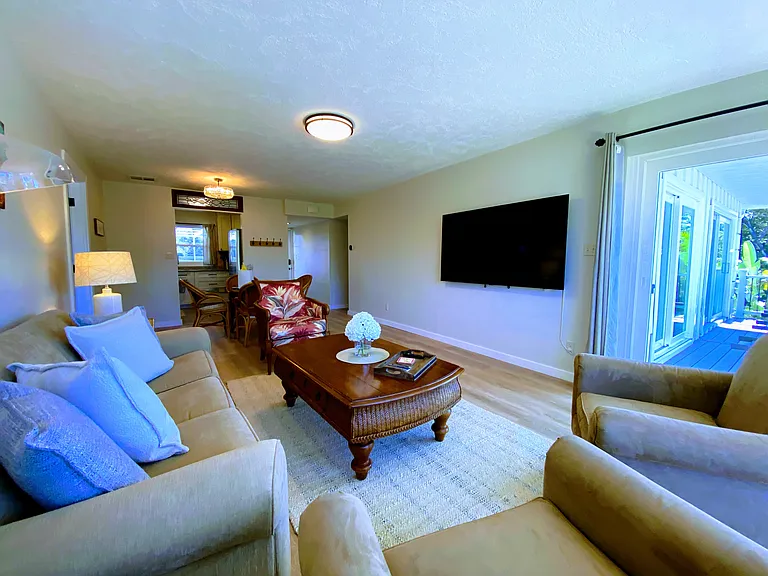 531 De Narvaez Dr — Photo 10
