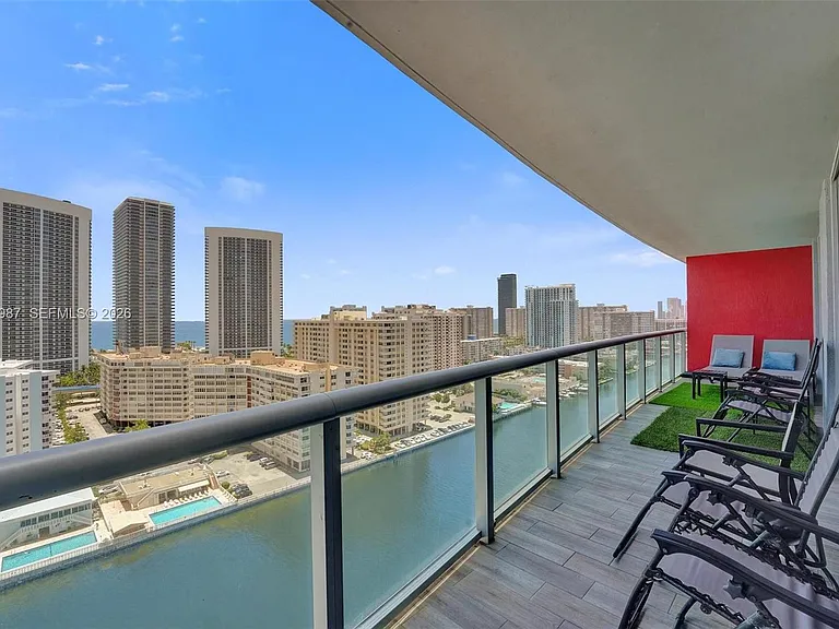2600 E Hallandale Beach Blvd #T1902 — Photo 73