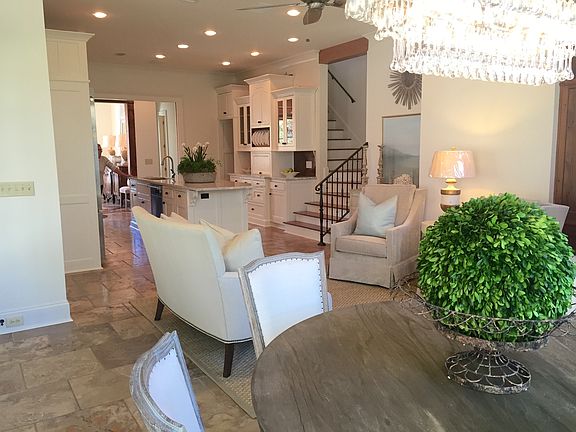 Breakfast and Keeping room