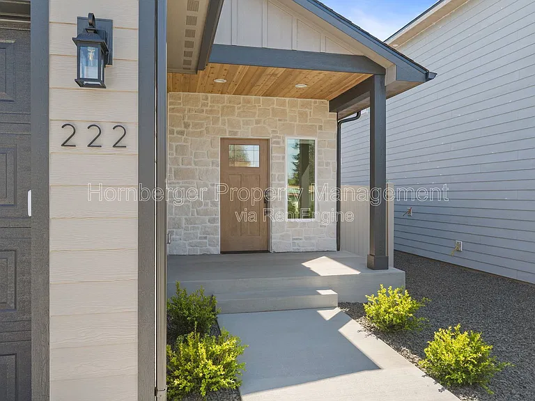 222 N Sargent Rd — Photo 25